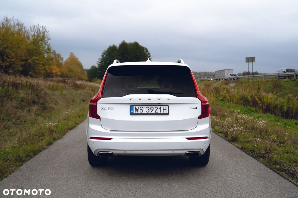 Volvo XC 90 - 4