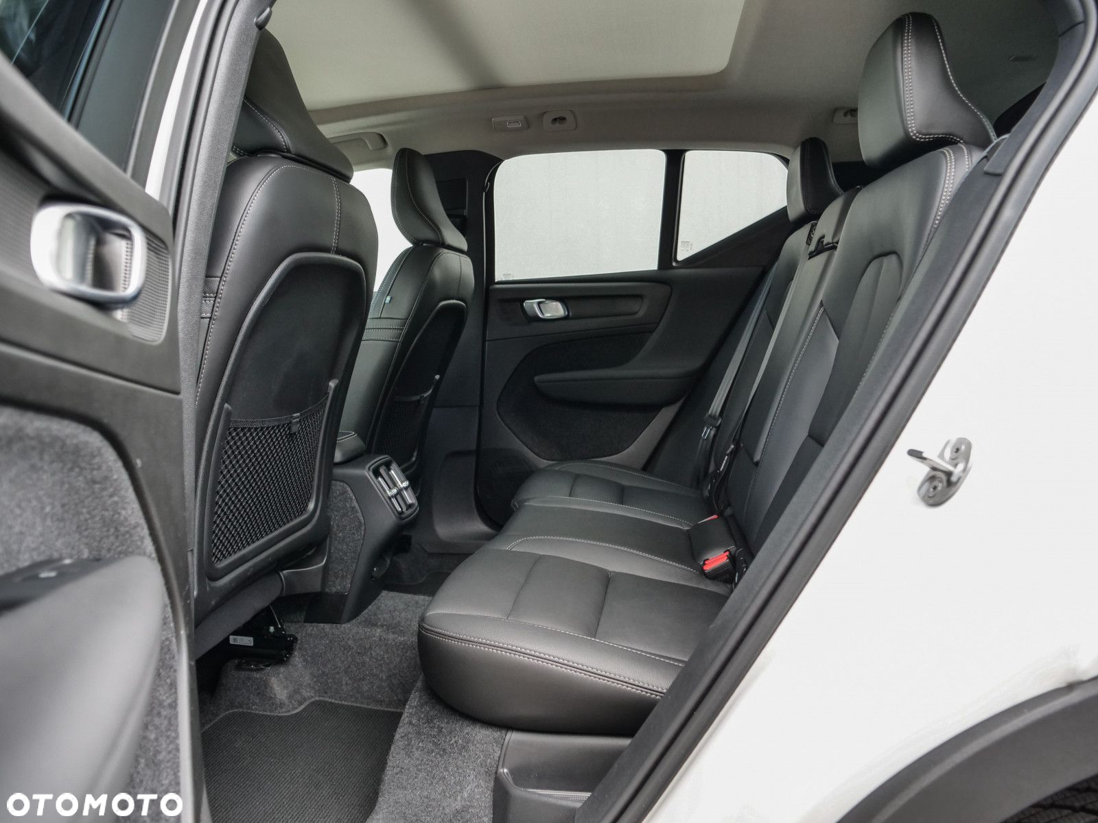 Volvo XC 40 - 18