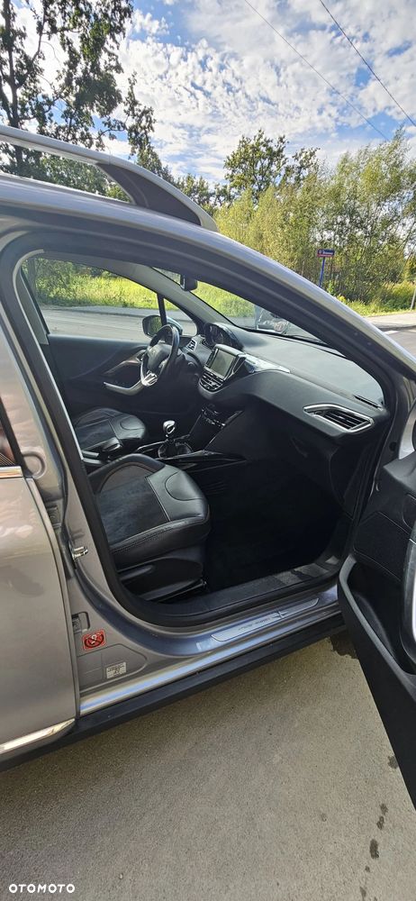 Peugeot 2008 BlueHDi FAP 120 STOP & START Crossway - 33