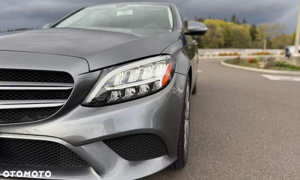 Mercedes-Benz Klasa C 300 9G-TRONIC Edition - 6