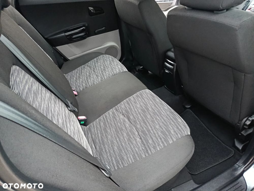 Kia Ceed 1.4 CVVT Attract - 32