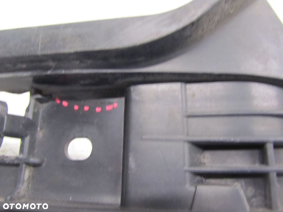 Vw T5 2.5TDI EU ślizg-zderzaka tył prawy - 3