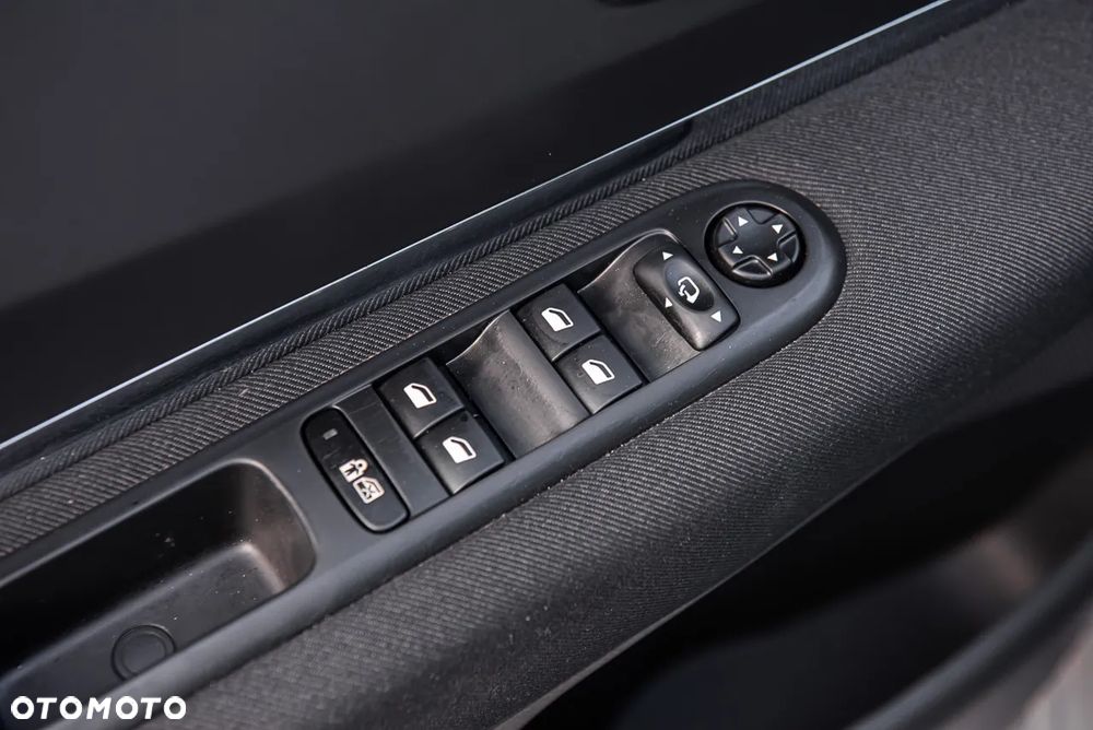 Peugeot 5008 1.6 HDi Business Line 7os - 15