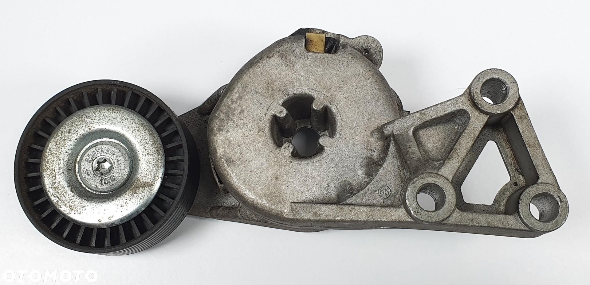 ROLKA NAPINACZ PASKA KLINOWEGO AUDI TT 8N 1.8 T - 1