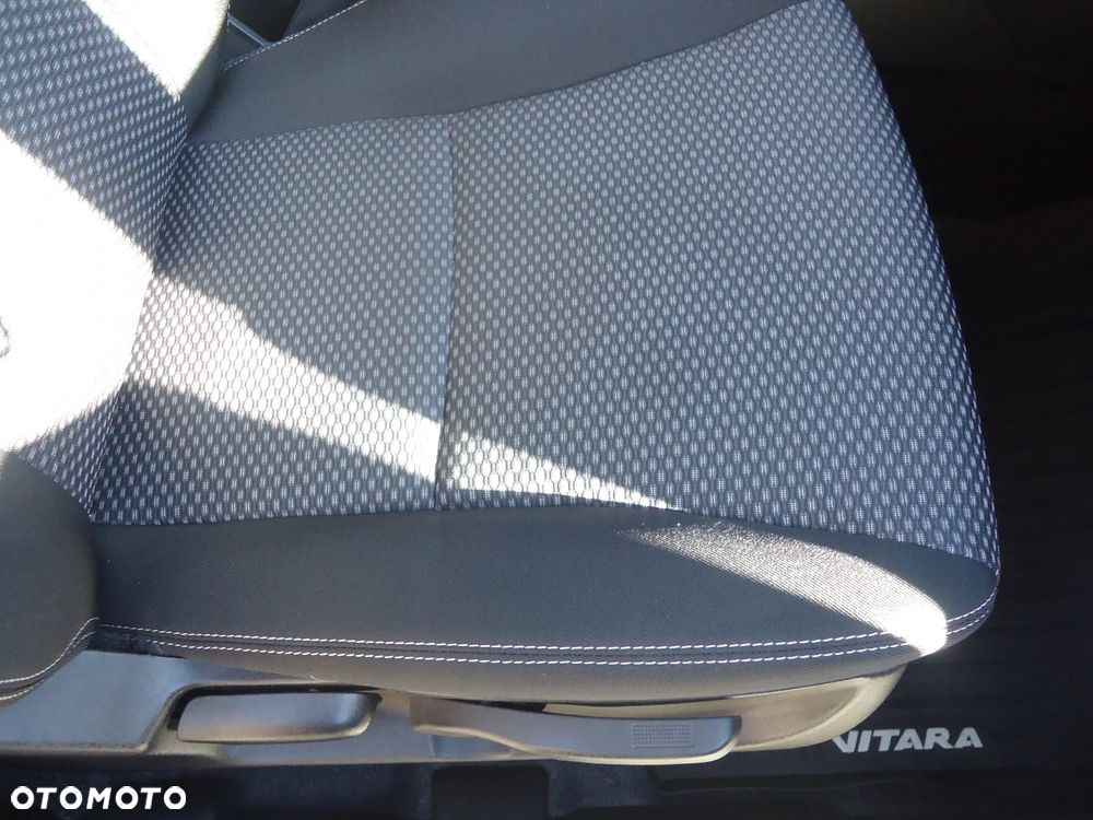 Suzuki Vitara 1.4 Boosterjet SHVS Premium 2WD - 11