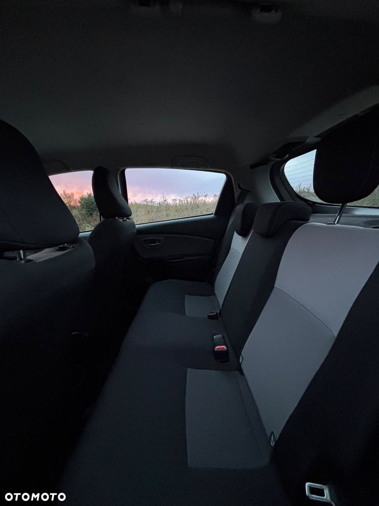 Toyota Yaris - 11