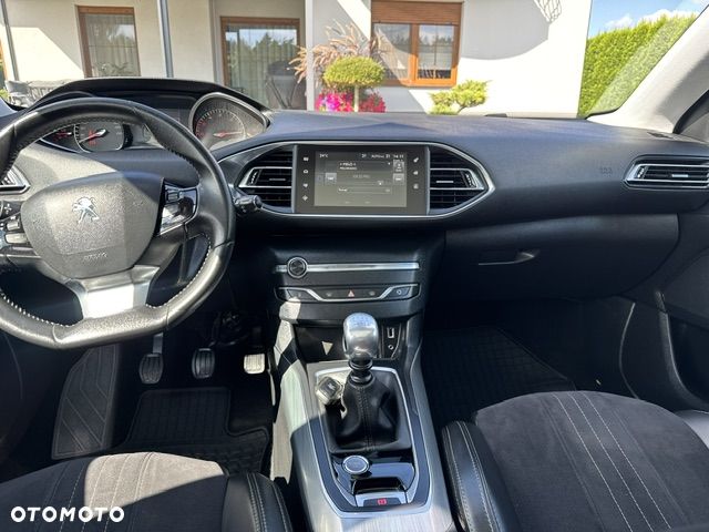 Peugeot 308 - 11
