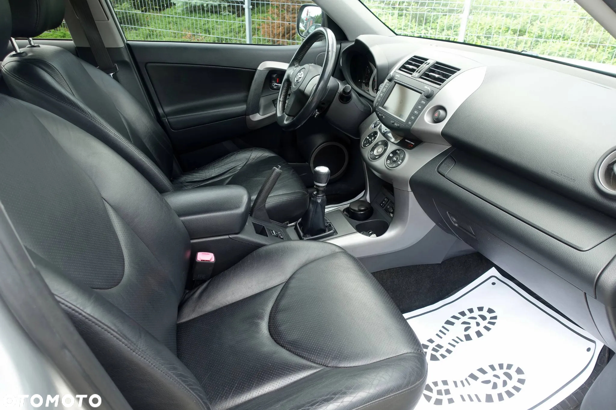 Toyota RAV4 2.2 D-CAT Premium - 12