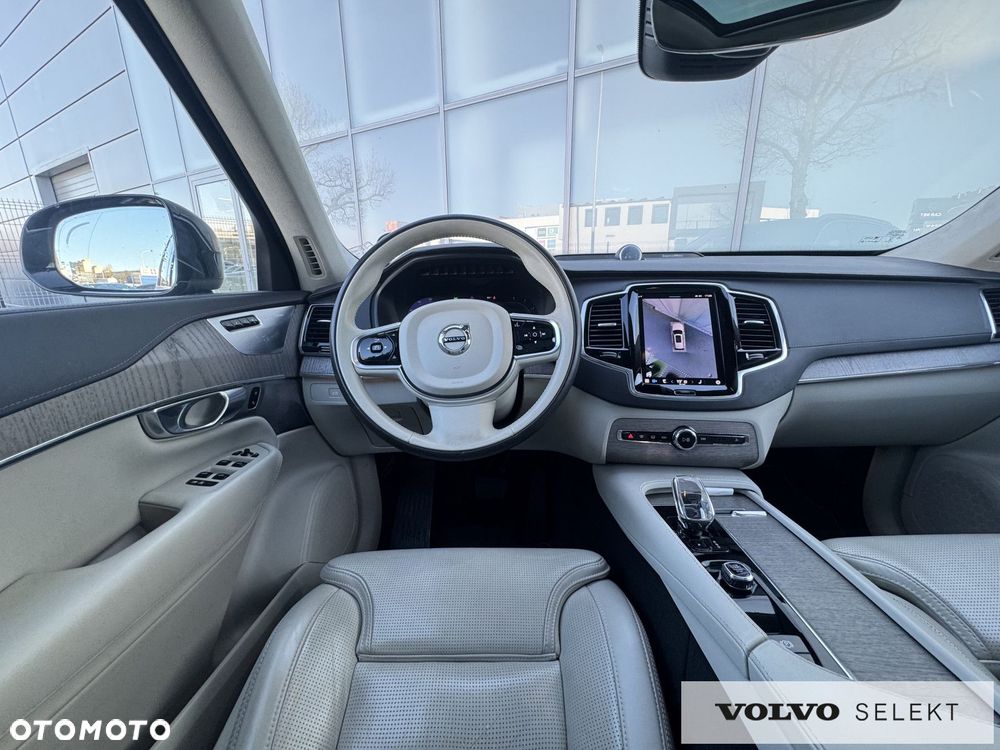 Volvo XC 90 - 26