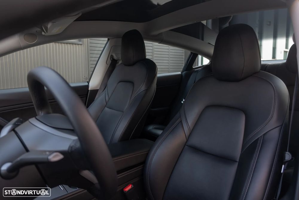 Tesla Model 3 Performance Dual Motor AWD - 34