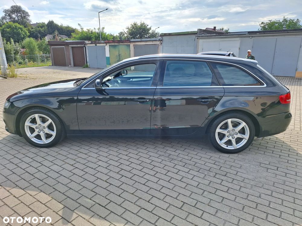 Audi A4 Avant 2.0 TDI DPF Ambiente - 9