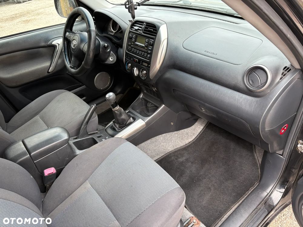 Toyota RAV4 D-4D 4x4 - 10
