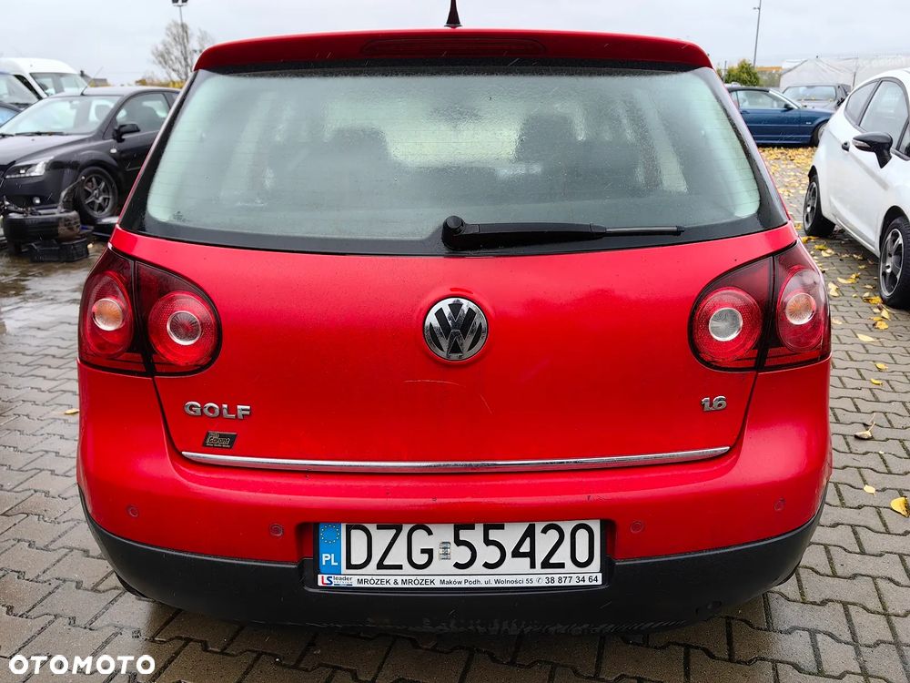 Volkswagen Golf V 1.6 Comfortline - 6