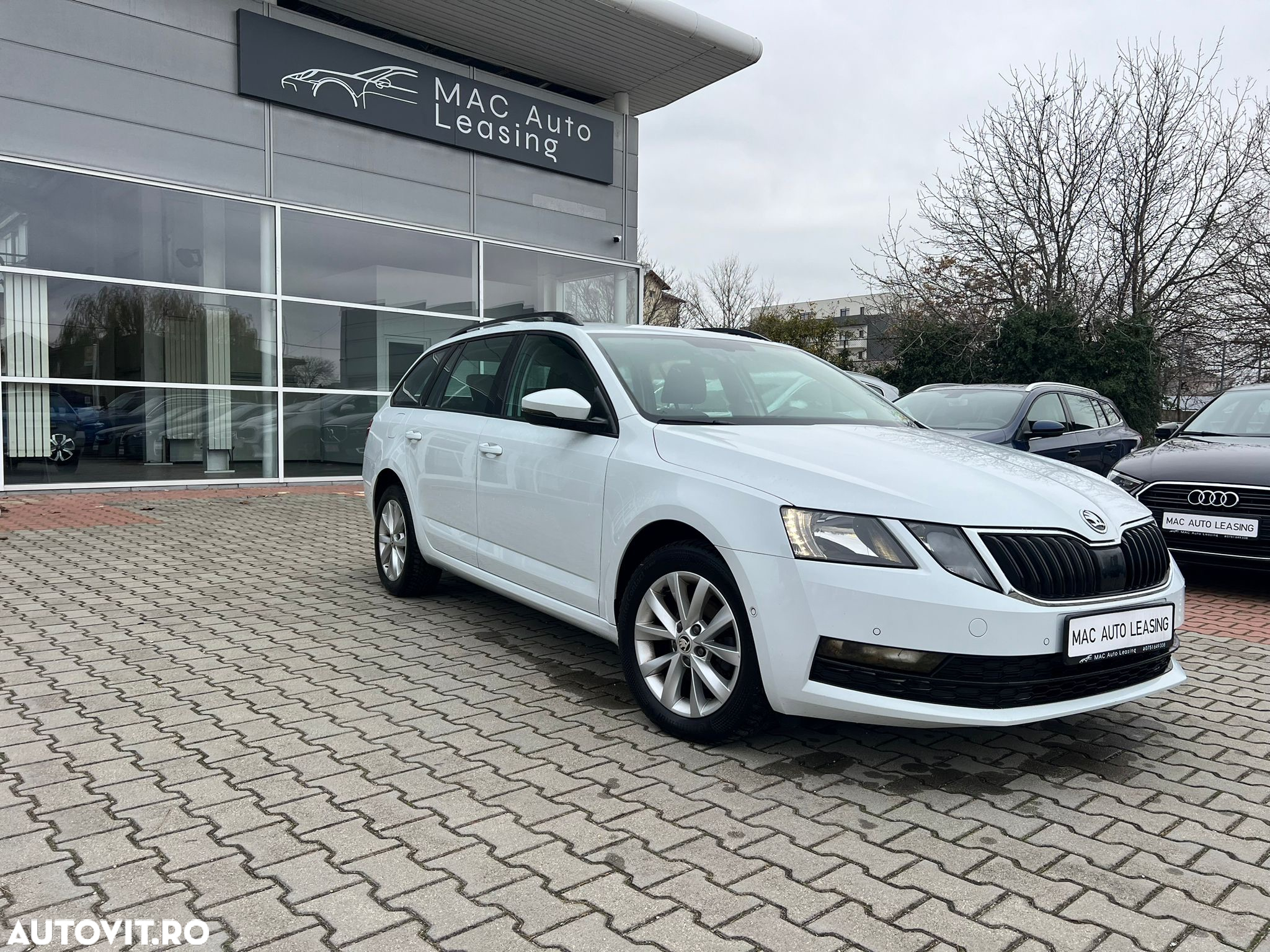 Skoda Octavia Combi Diesel 1.6 TDI Ambition - 6