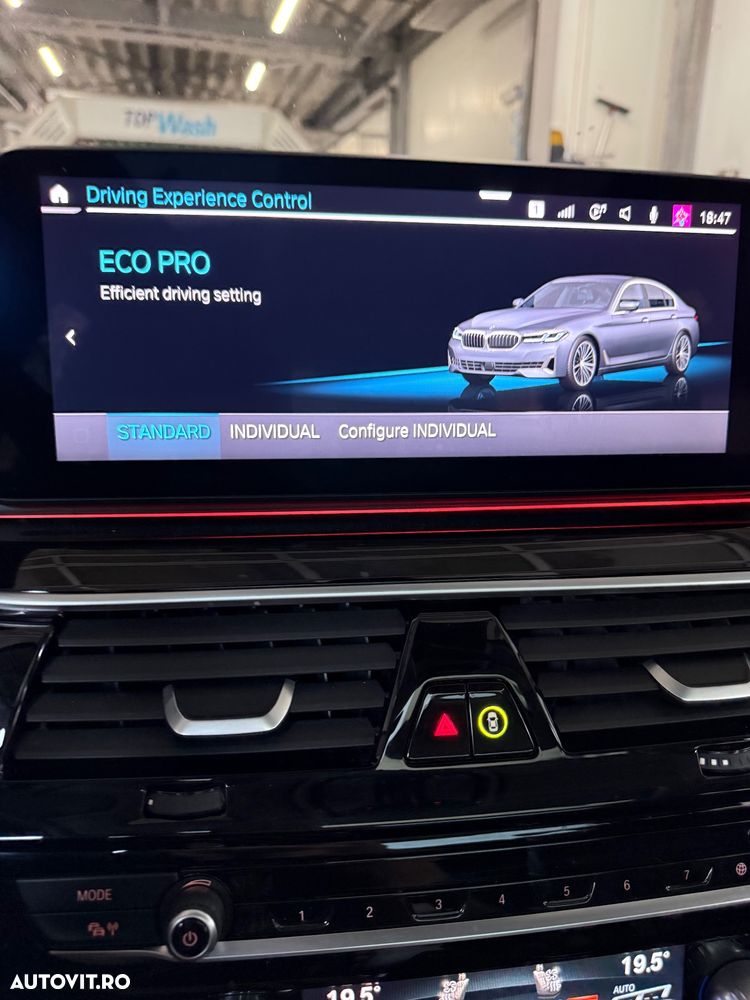 BMW Seria 5 520d Aut. Luxury Line - 30