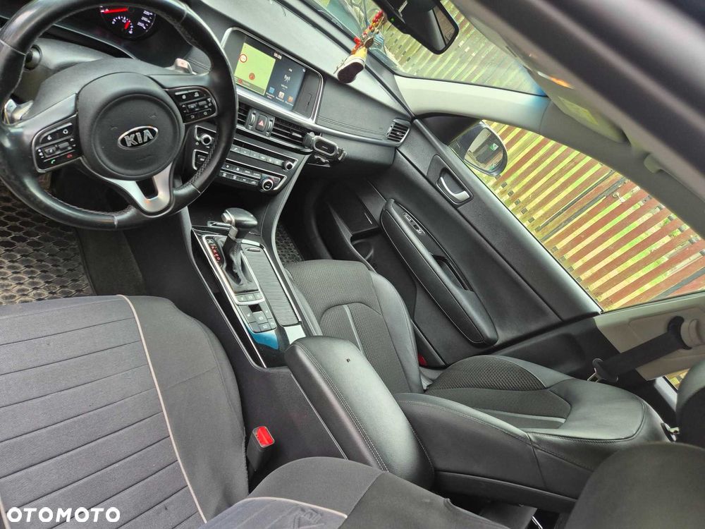 Kia Optima - 6