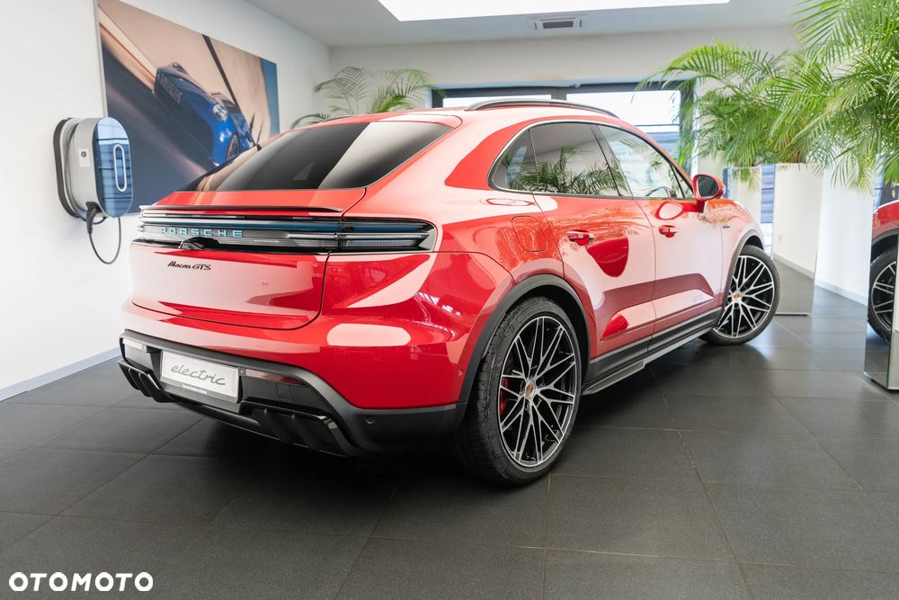 Porsche Macan - 38