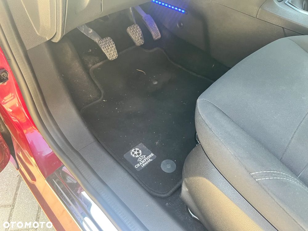 Ford Fiesta 1.0 Champions Edition - 8