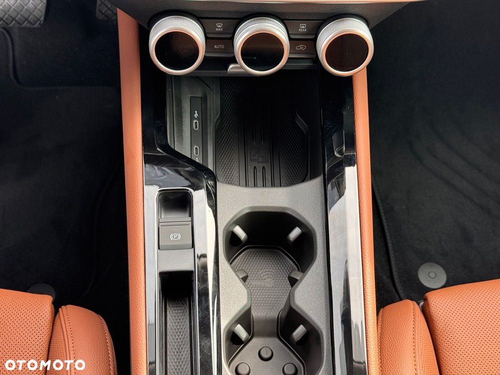 Skoda Superb 1.5 TSI L&K DSG - 16