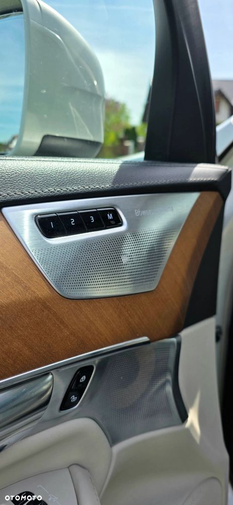 Volvo XC 90 - 12