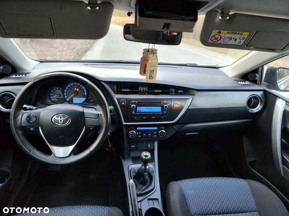 Toyota Auris 1.4 D-4D Comfort - 6