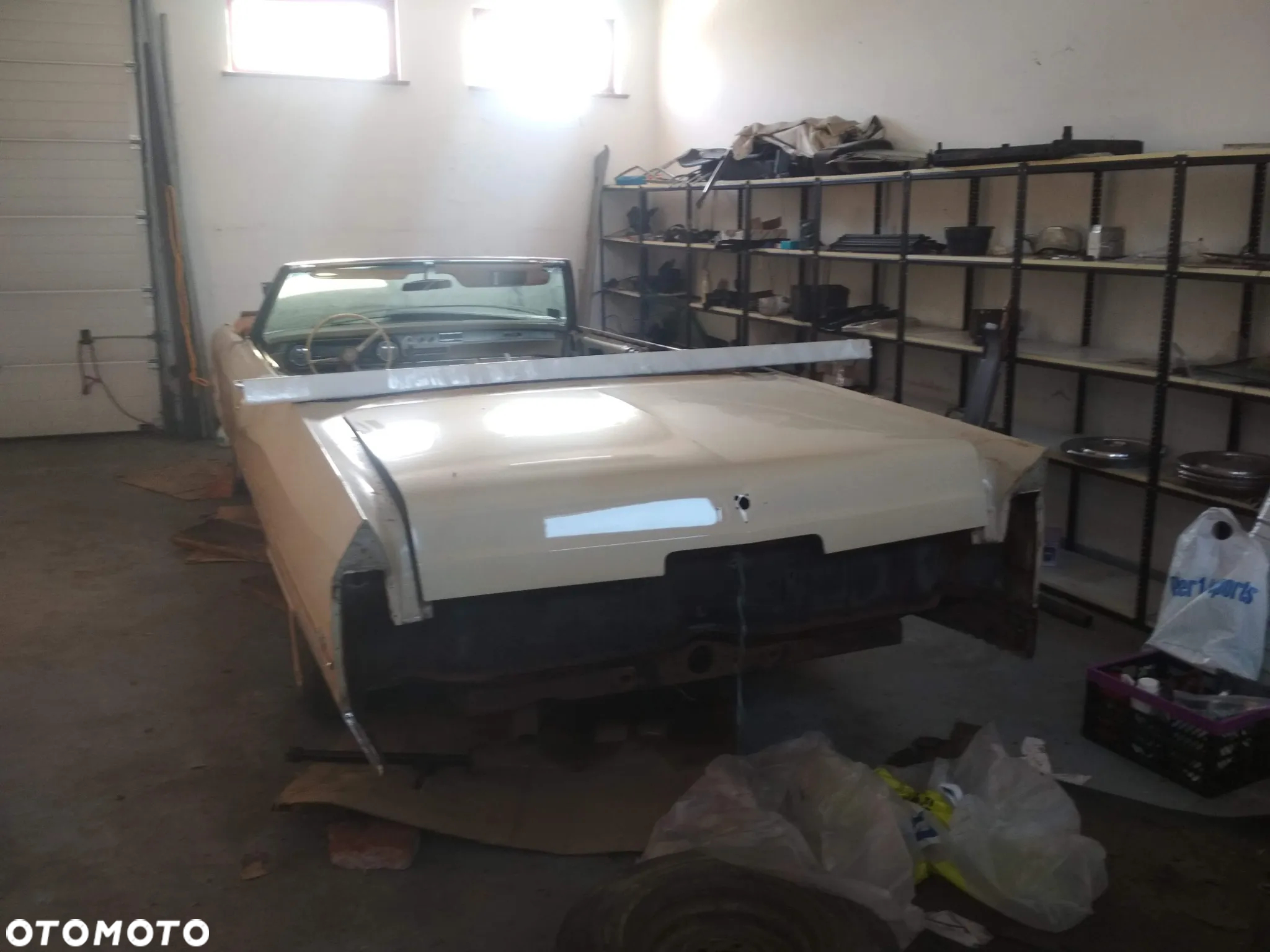 Cadillac Deville - 8