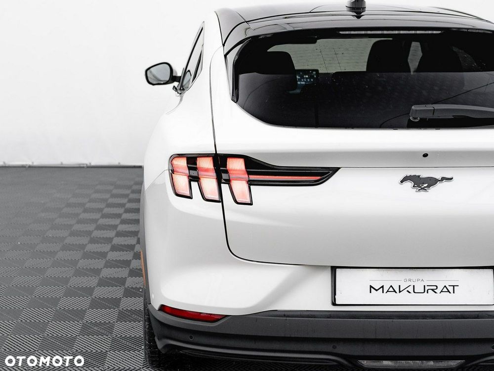 Ford Mustang Mach-E 98kWh RWD - 11