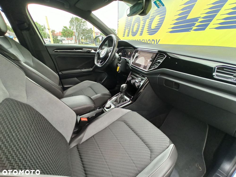 Volkswagen T-Roc - 13