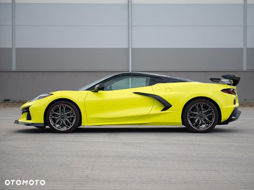 Chevrolet Corvette - 2
