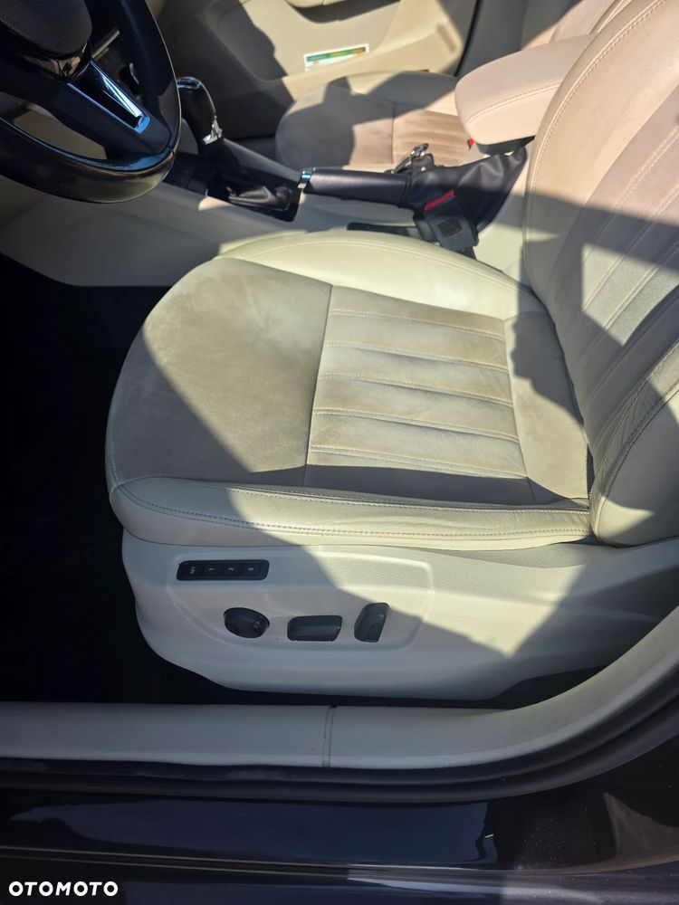 Skoda Octavia 2.0 TDI 4x4 Style DSG - 12