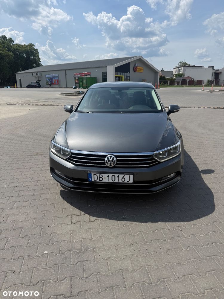 Volkswagen Passat 2.0 TDI SCR DSG Highline - 4