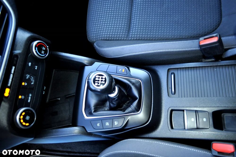 Ford Focus - 31