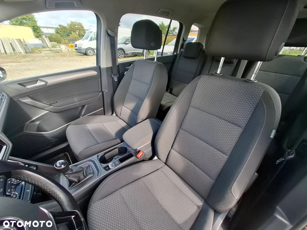 Volkswagen Touran 2.0 TDI SCR Comfortline - 8