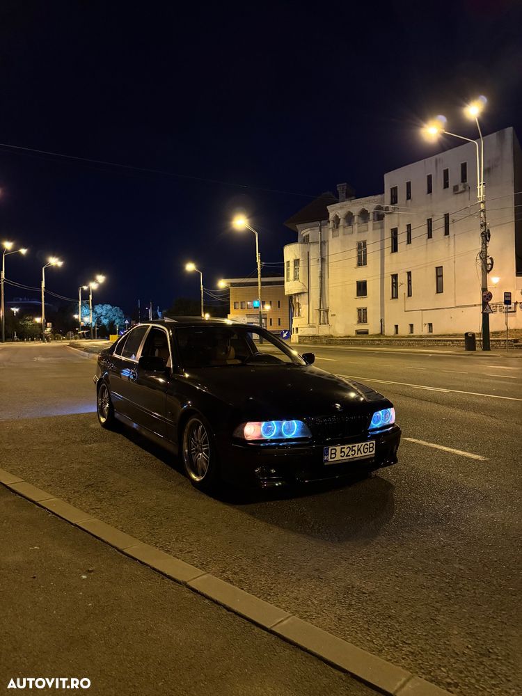 BMW Seria 5 525dA - 1