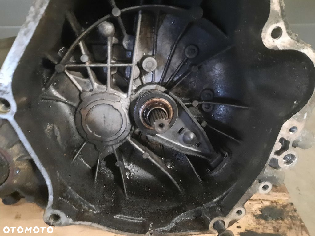 CHRYSLER PT CRUISER 2.0MT 141KM 00-06 SKRZYNIA BIEGÓW MANUALNA 4668776 - 2