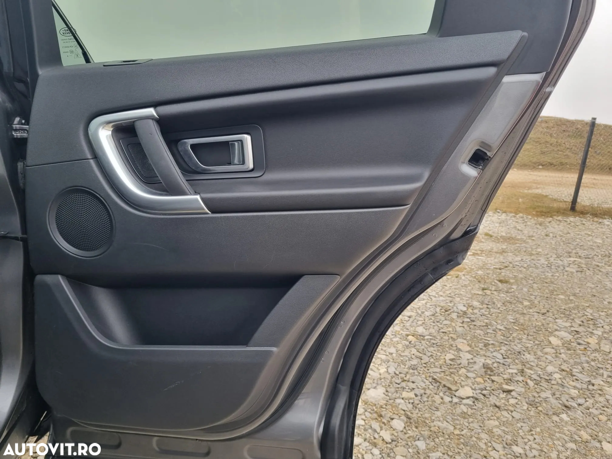 Land Rover Discovery Sport 2.0 D180 R-Dynamic MHEV SE - 36