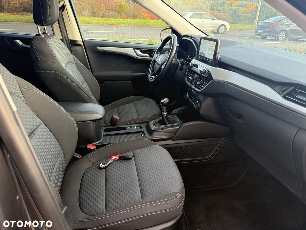 Ford Kuga - 13