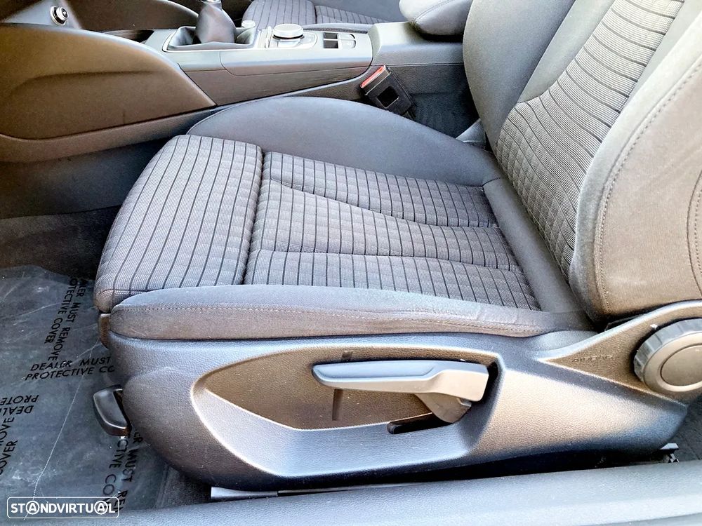 Audi A3 Cabrio 1.6 TDI (clean diesel) Attraction - 22