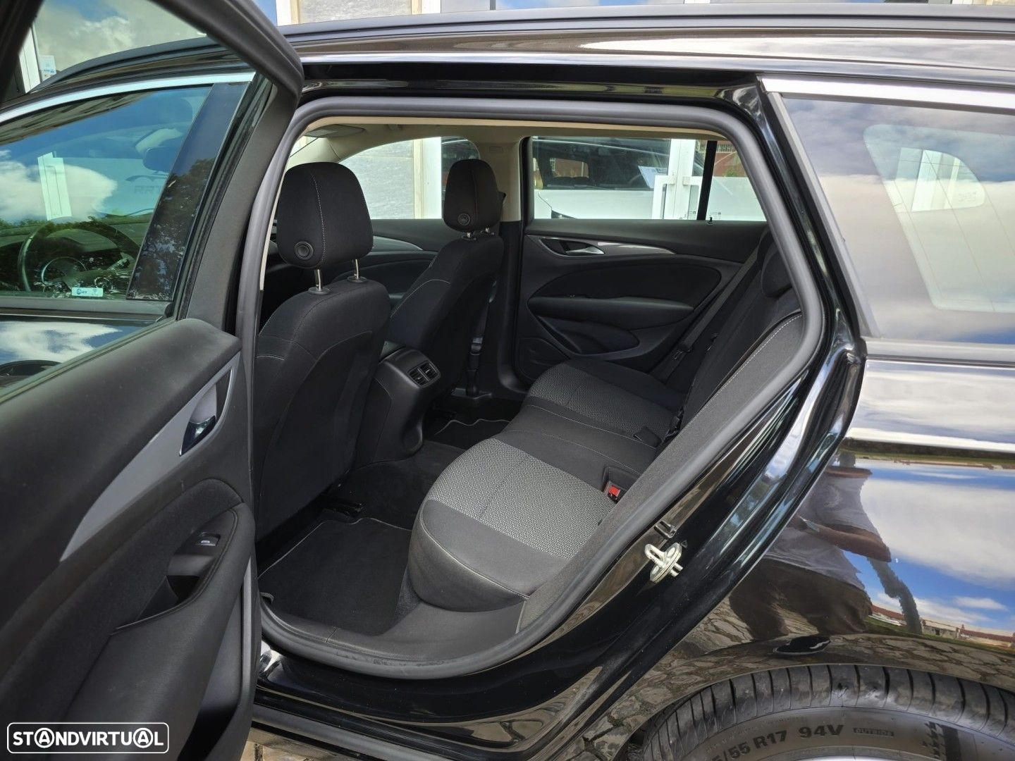 Opel Insignia Sports Tourer 1.6 CDTi Business Edition - 17