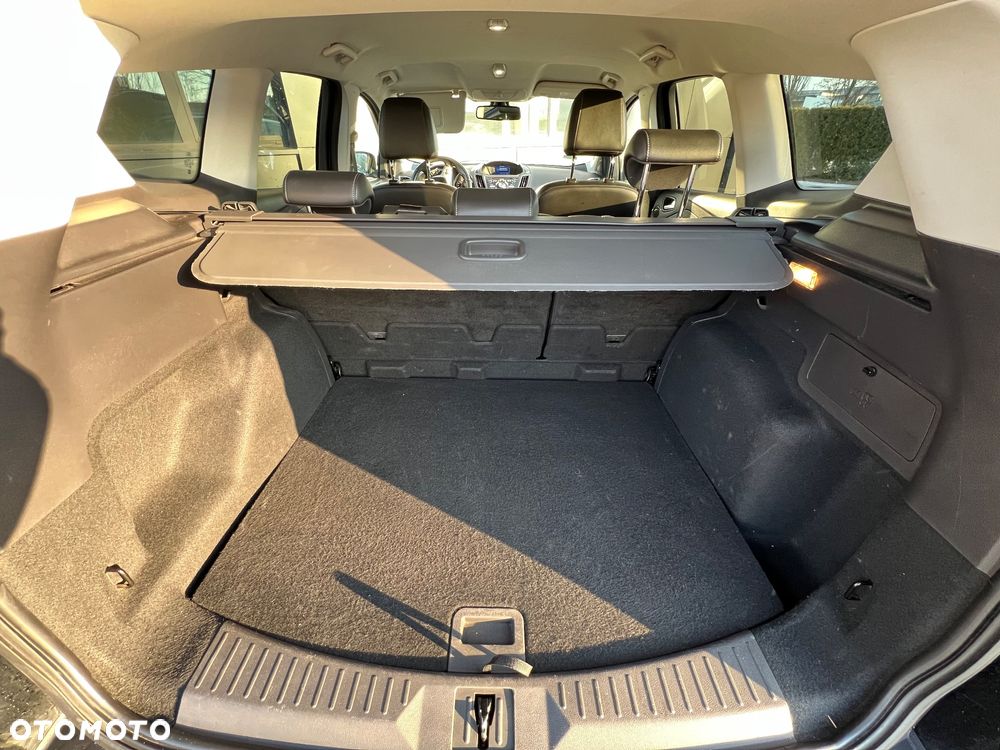 Ford Kuga 2.0 TDCi 4x4 Titanium - 28