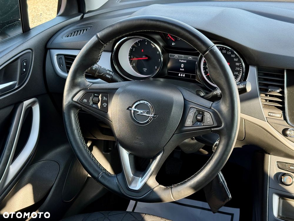 Opel Astra 1.4 Turbo 120 Jahre - 24