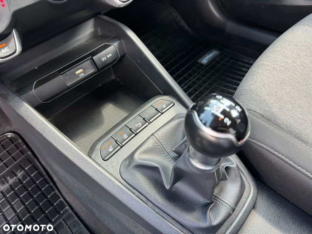 Kia Stonic 1.2 M - 11