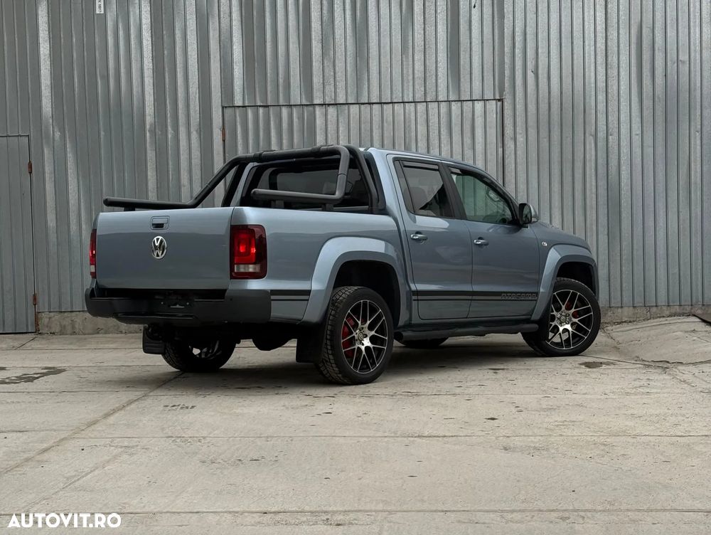 Volkswagen Amarok - 12