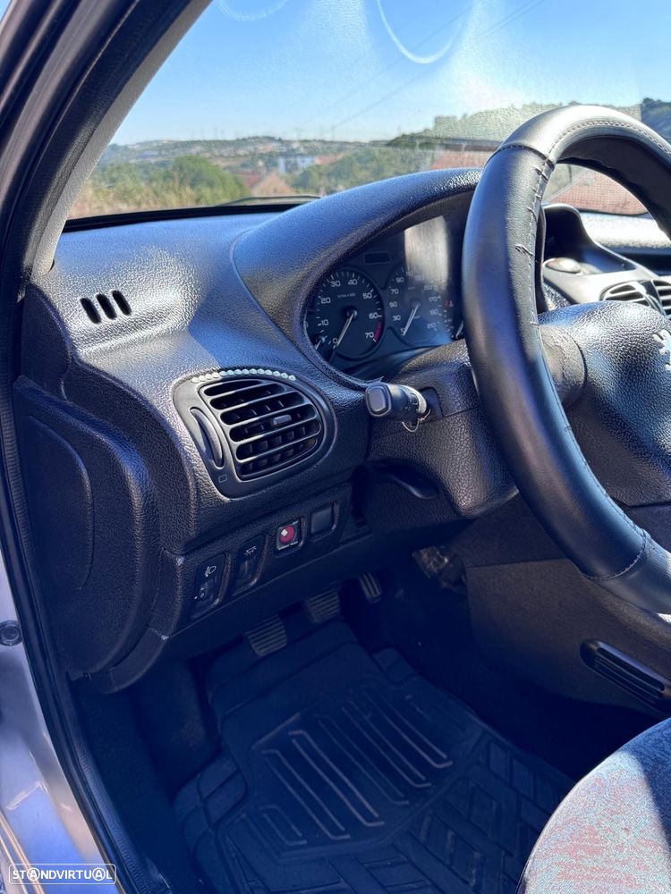 Peugeot 206 1.1 XT - 14