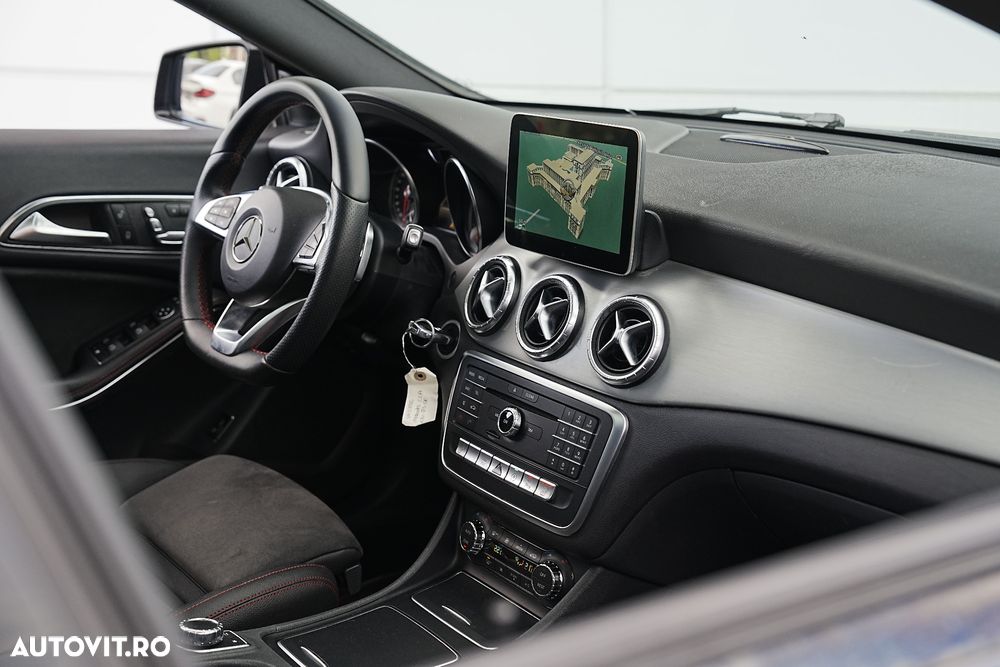 Mercedes-Benz CLA - 24