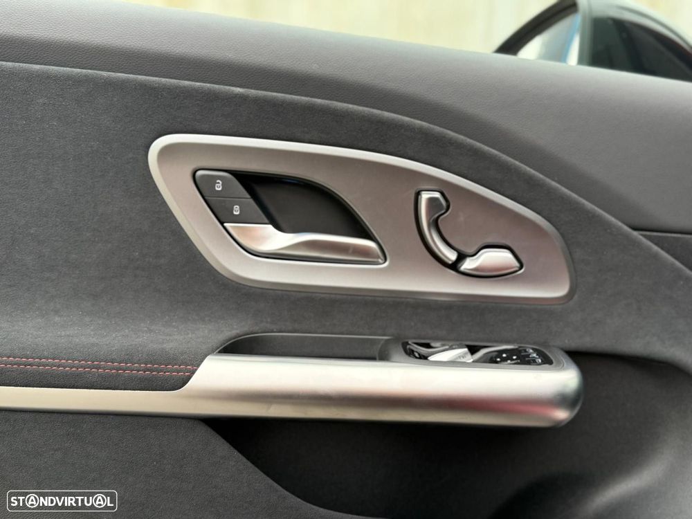 Mercedes-Benz CLA 250+ EQ Shooting Brake - 17