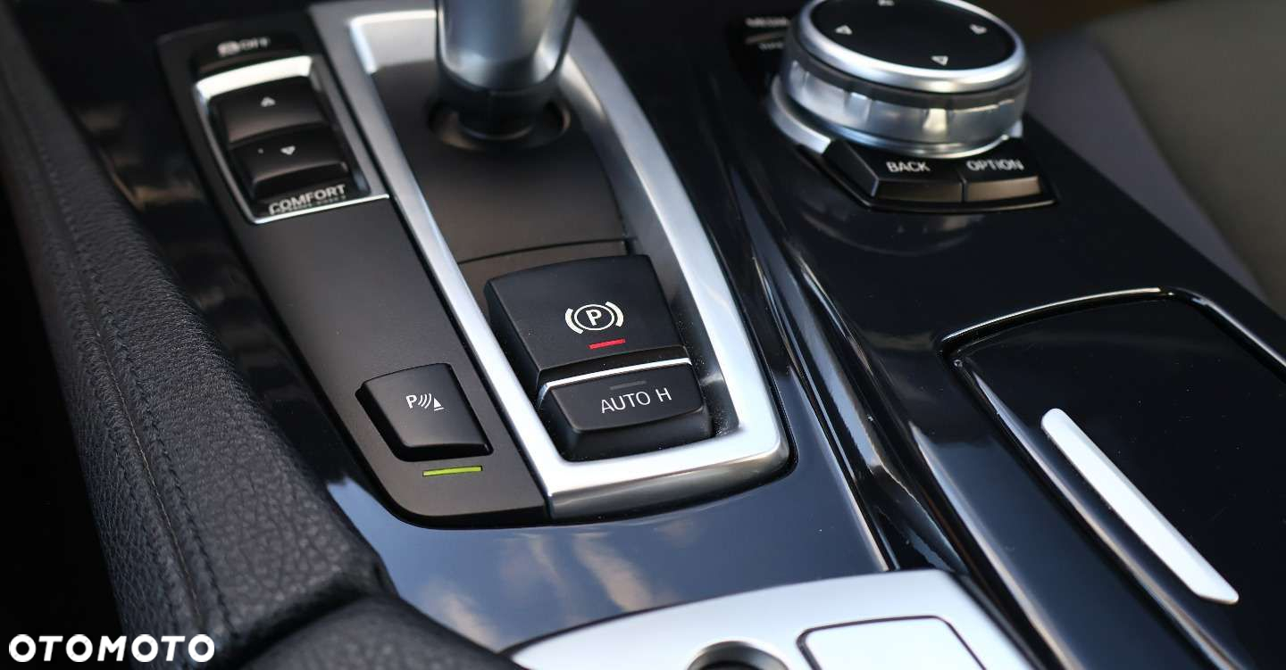 BMW Seria 5 - 30