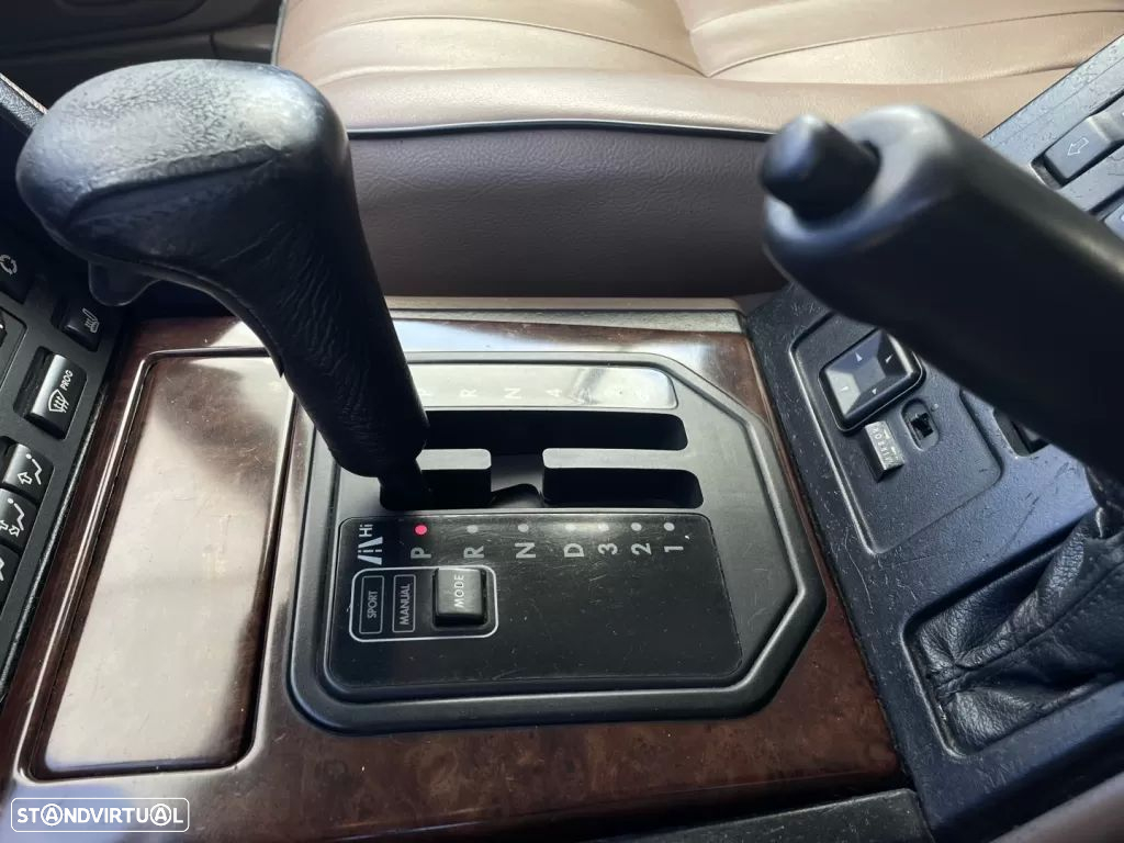 Land Rover Range Rover - 29