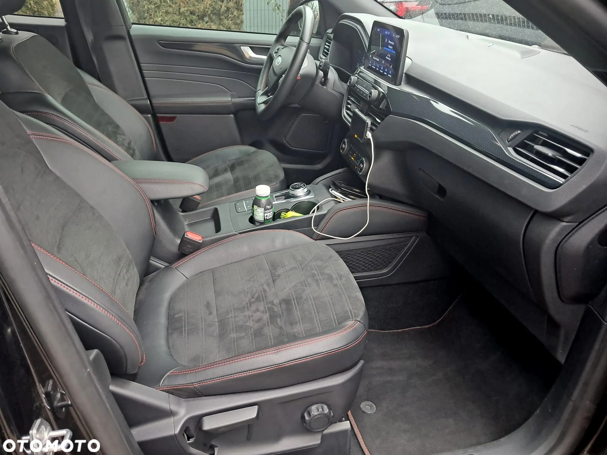 Ford Kuga 2.5 Duratec PHEV ST-LINE - 14