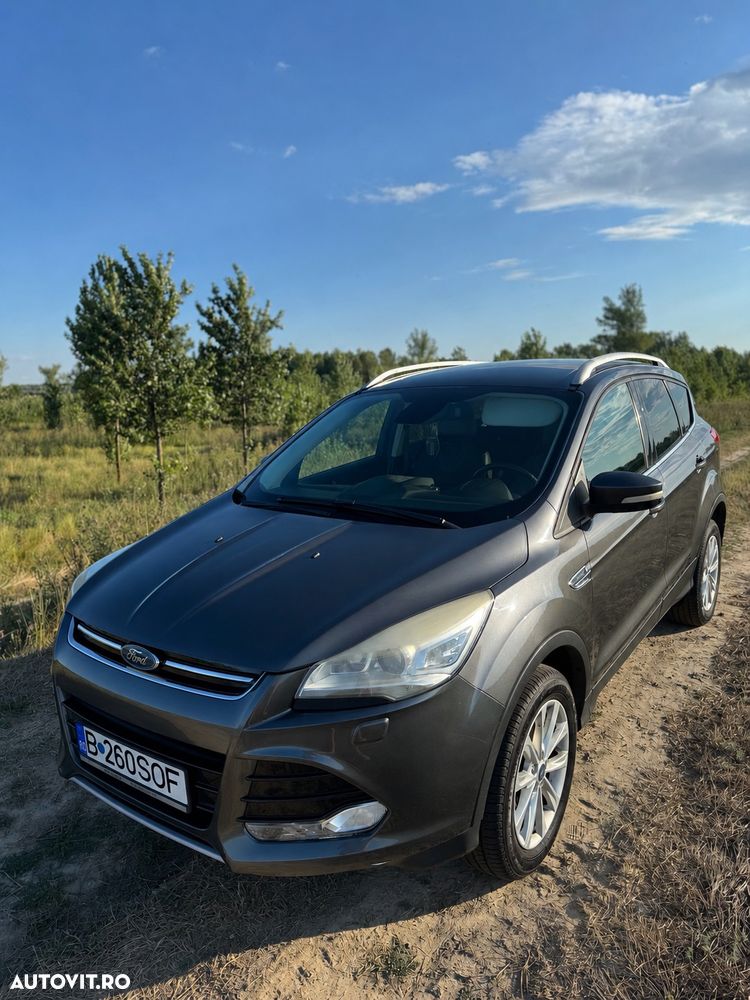 Ford Kuga 2.0 TDCi Powershift 4WD Titanium - 2